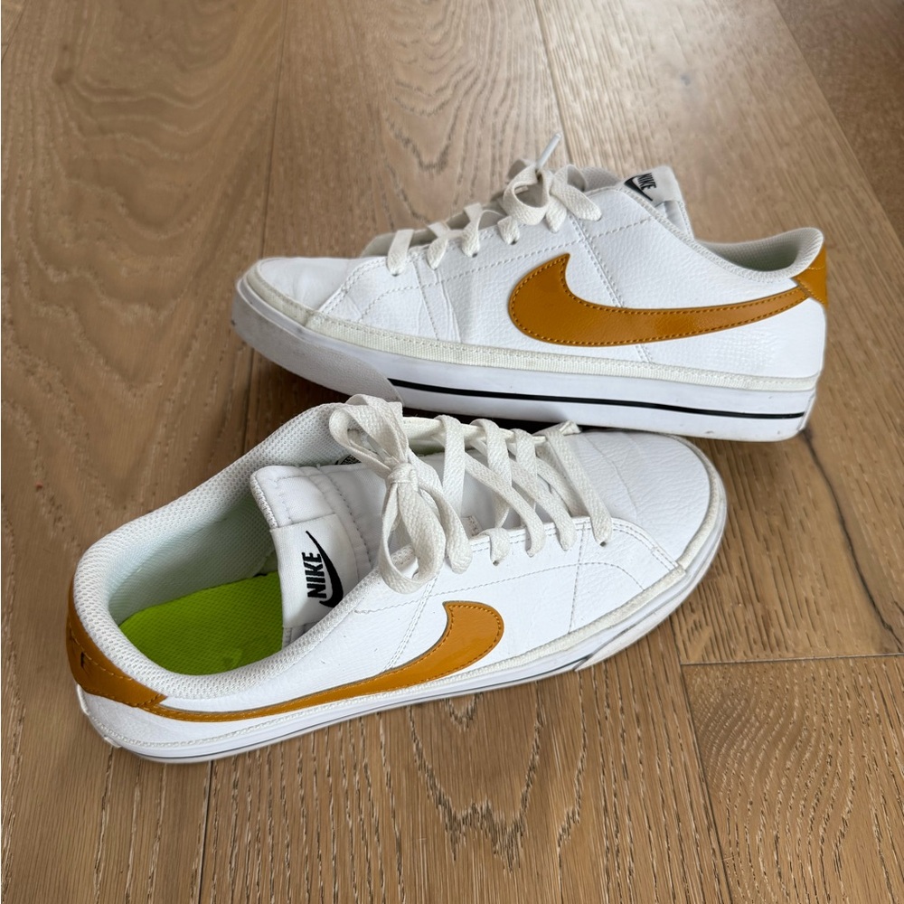 Nike White and Gold Sneakers
